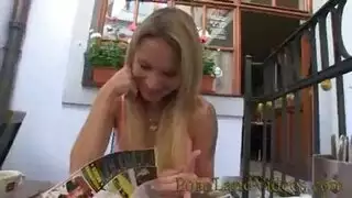 تتمتع و هو يدخل زبه