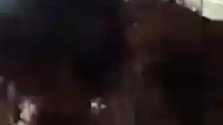 الاب يغتصب بنته اول مره طالع الدم