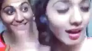 الثدي ضخمة الملابس الداخلية طبيعة