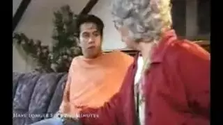 جبهة مورو جميلة في سراويل مثيرة، يعرف جيزمين كيفية جعل زوجها قرنية ينفجر مع الشهوة