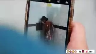 سوندي نيا هو مص الديك أثناء حبه مع امرأة أخرى والحصول على مارس الجنس في الحمار