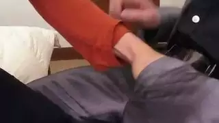 السكرتيرة العربية جوليا روكا تمتص الديك الضخم من رئيسه