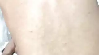 زب كبير و فتات صغيرة