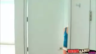 يستمني كس فتاة مراهقة