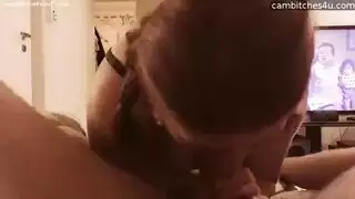 فتاة رهيبة، تتمتع زنبق الأردن في الصباح الباكر والداعر الثابت وكان لها أول تجربة سوداء لها