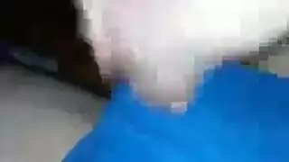 السيدات الأقرن هم رجال ونساء سخيف في غرفة فندق ضخمة ، طوال الليل