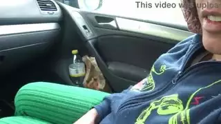 زوجة الأب الهواة التركية يعطي ربيب العذراء