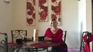 ينيك زوجت ابوه اثناء غيابه